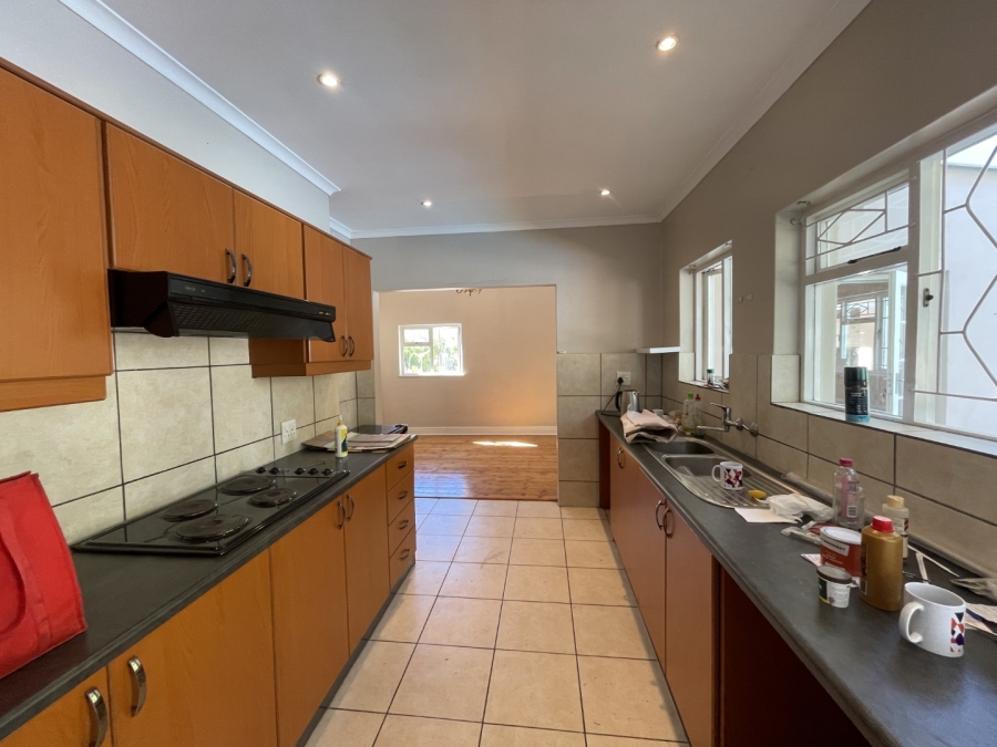 To Let Commercial Property for Rent in Sea Point Western Cape